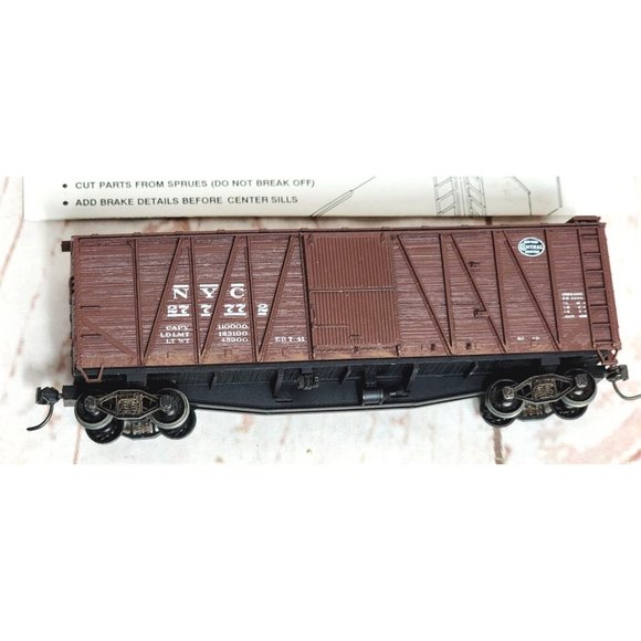 Accurail N.Y.C O.B Box Steel Ends Model Train #4209 - 40' Collectible Assembled - Picture 10 of 15